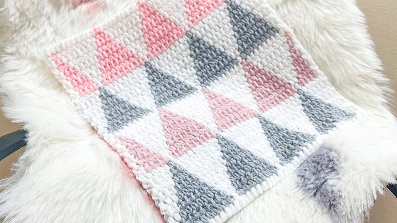 Easy Crochet Baby Blanket | Crochet Triangles Blanket