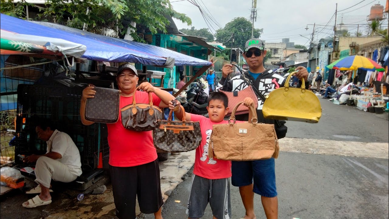 TAS KULIT ASLI WANITA ‼️ MODEL TERBARU ADA DI PASAR LOAK JATINEGARA #wapakalex088294747764  