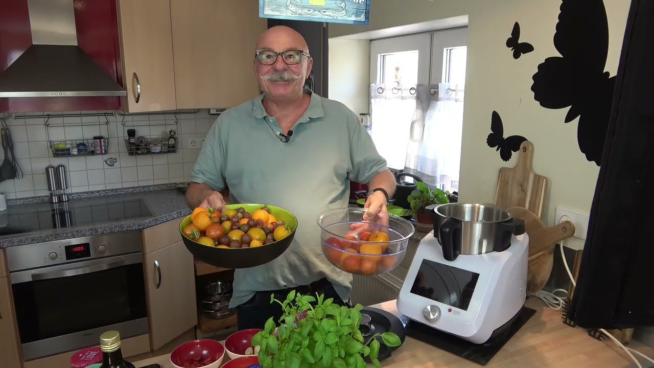 Vorrat ist der beste Rat! Tomatensoße mit Tomaten aus dem Garten im Monsieur Cuisine Smart einkochen