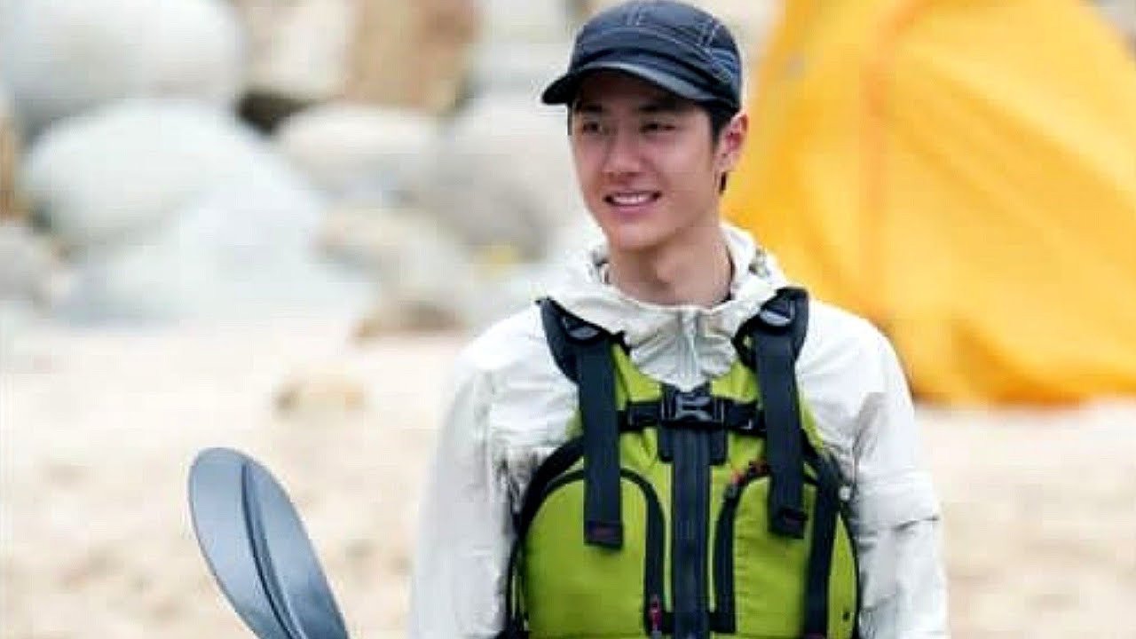 [Subs] Wang Yibo 🌊 Enjoying a lot exploring the ocean