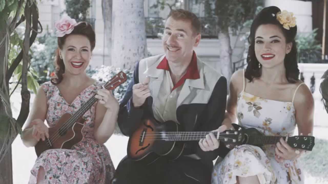 Ian's Ukulele Tutorial with The Satin Dollz - 