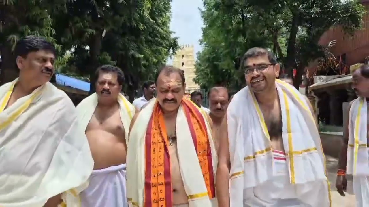 శ్రీశైలం లో తెలంగాణ కాంగ్రెస్ పి సి సి అధ్యక్షుడు