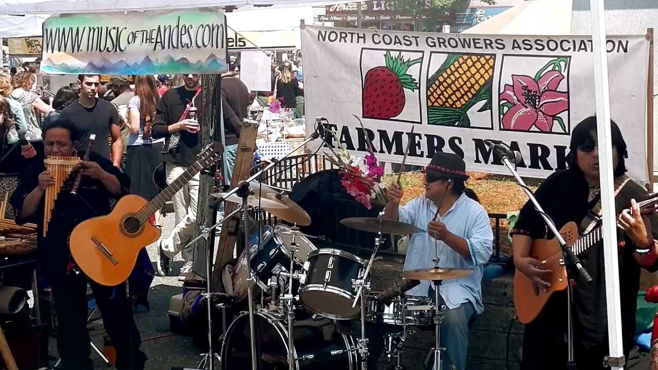 EL PITUCO performed by HUAYLLIPACHA