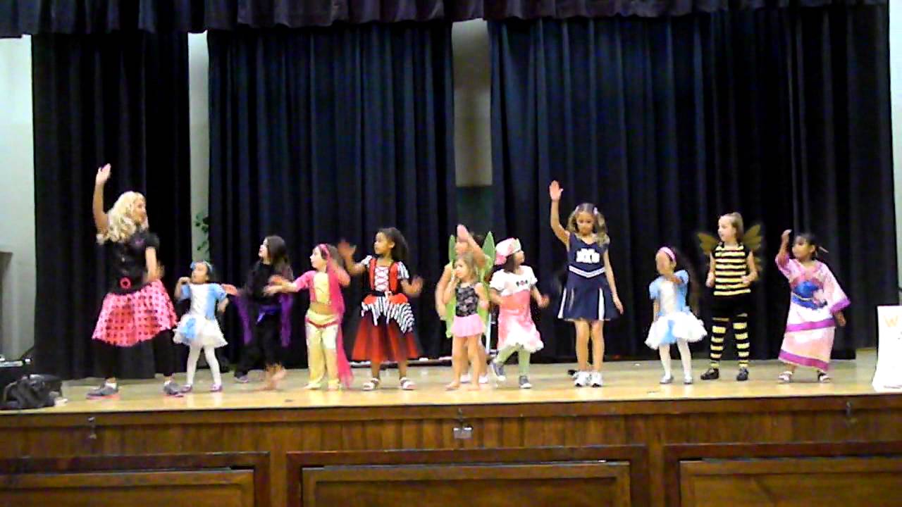 Raquel Call  having fun with her Zumba kids students - GUMMY BEAR