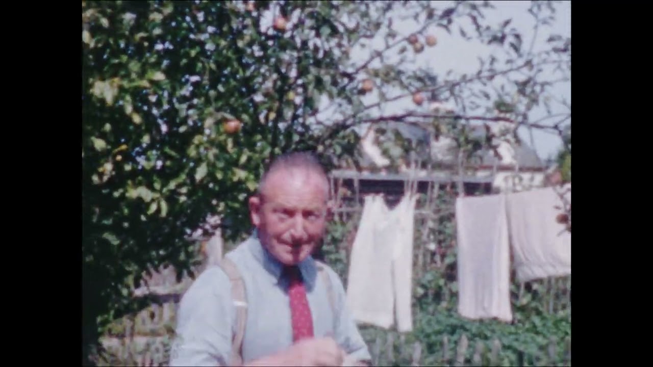 Round and About Andover 1960s | Rosalie Saunders | AV6/M374 (lightened)