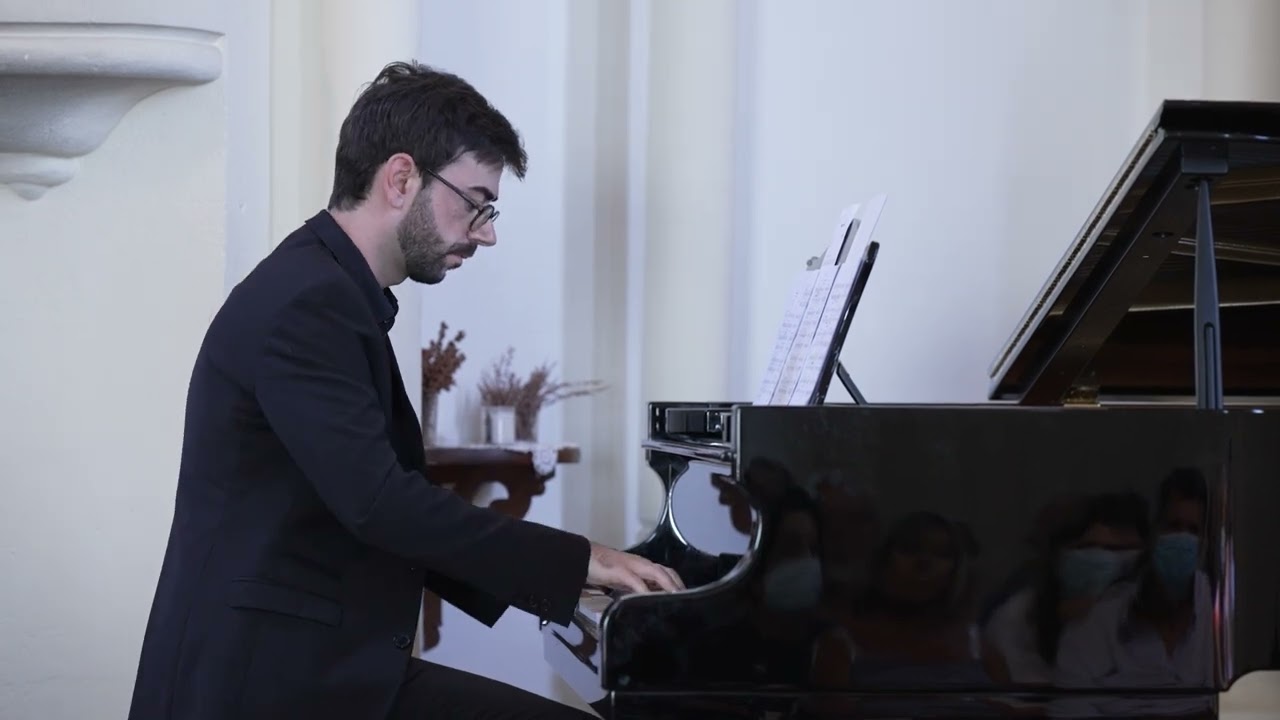 HALLOPEAU, Aur&eacute;lien - Arabesque - piano solo - avec Aur&eacute;lien Hallopeau