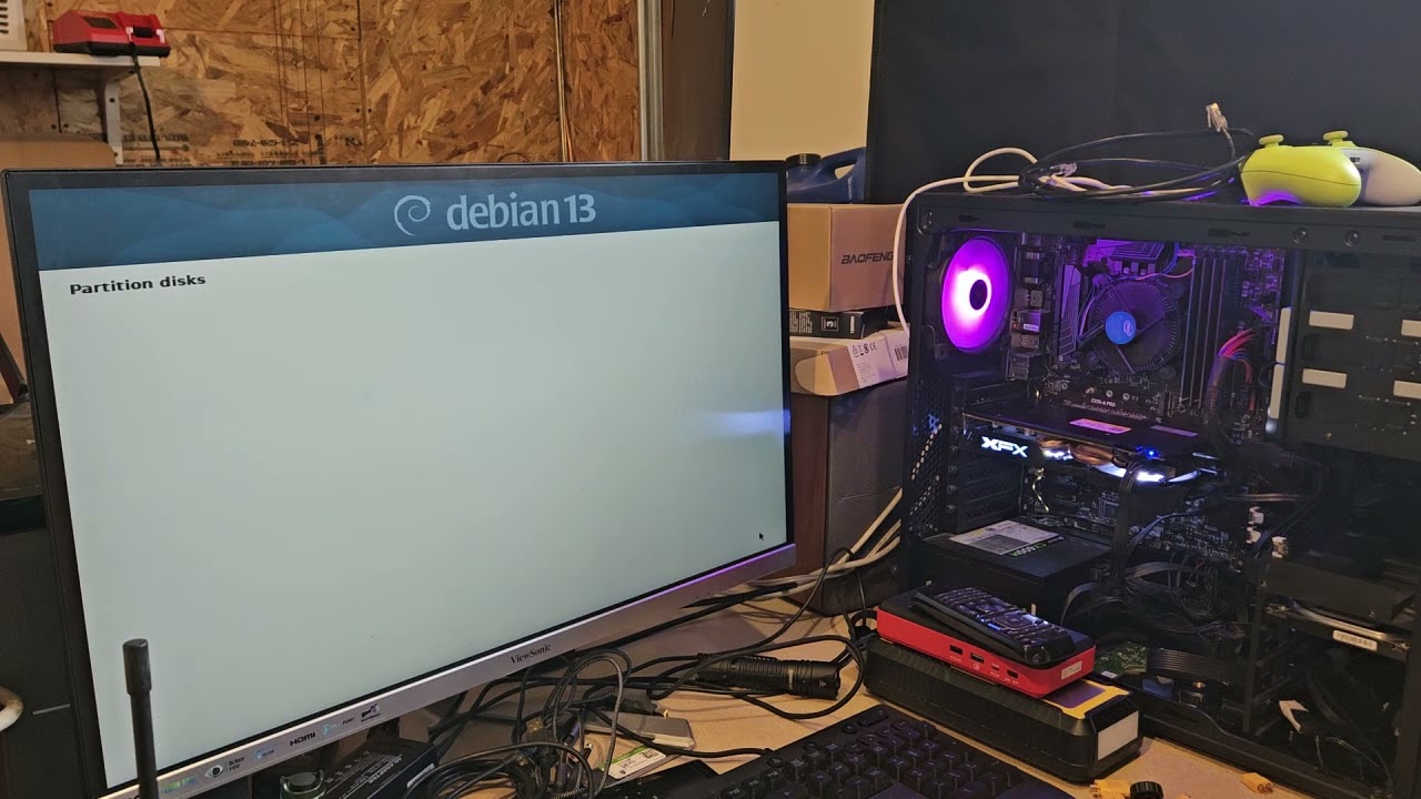 Installing Debian linux 13 