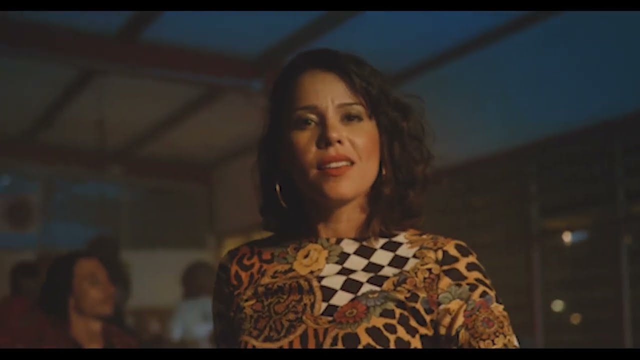 Tine Poppy - Un univers pop kréol