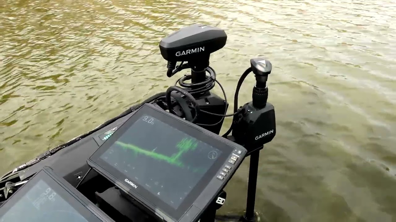 Использование функции Garmin Spylock для фиксации цели &mdash; кучи веток.