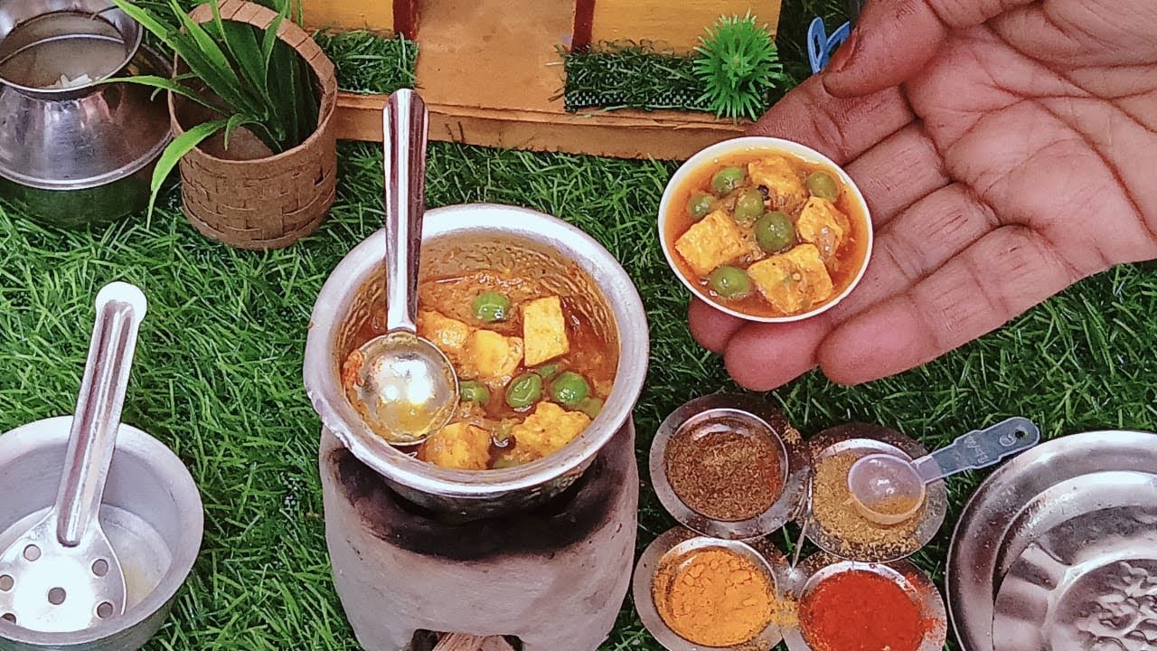 “Miniature Matar Paneer 💚Chhota sa bowl, full desi swaad 😋 #mini #viral #cooking | Matar paneer | 