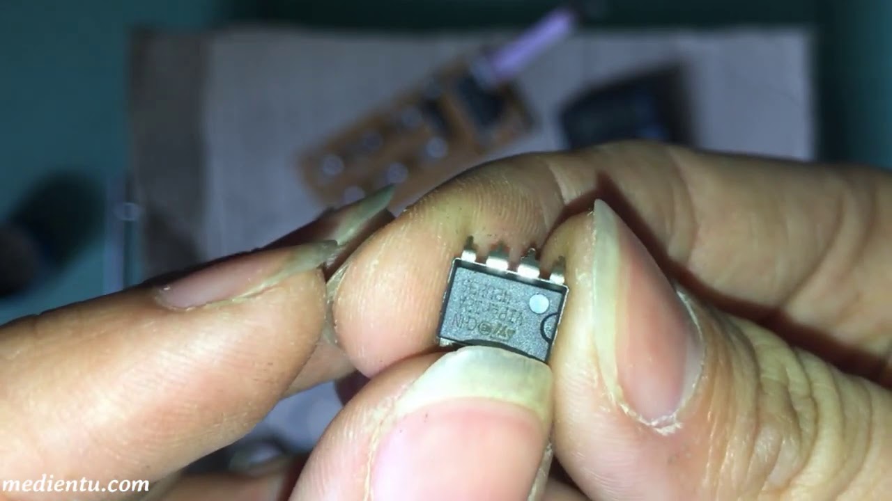 Sua bep hong ngoai mat nguon halogen