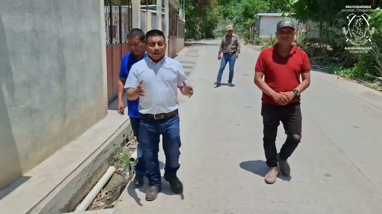 Supervisión de proyecto de pavimentación en aldea pacren,  región # 4