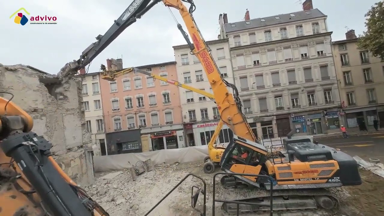 ACTUA DRONE FPV et démolition d'un immeuble par grignotage