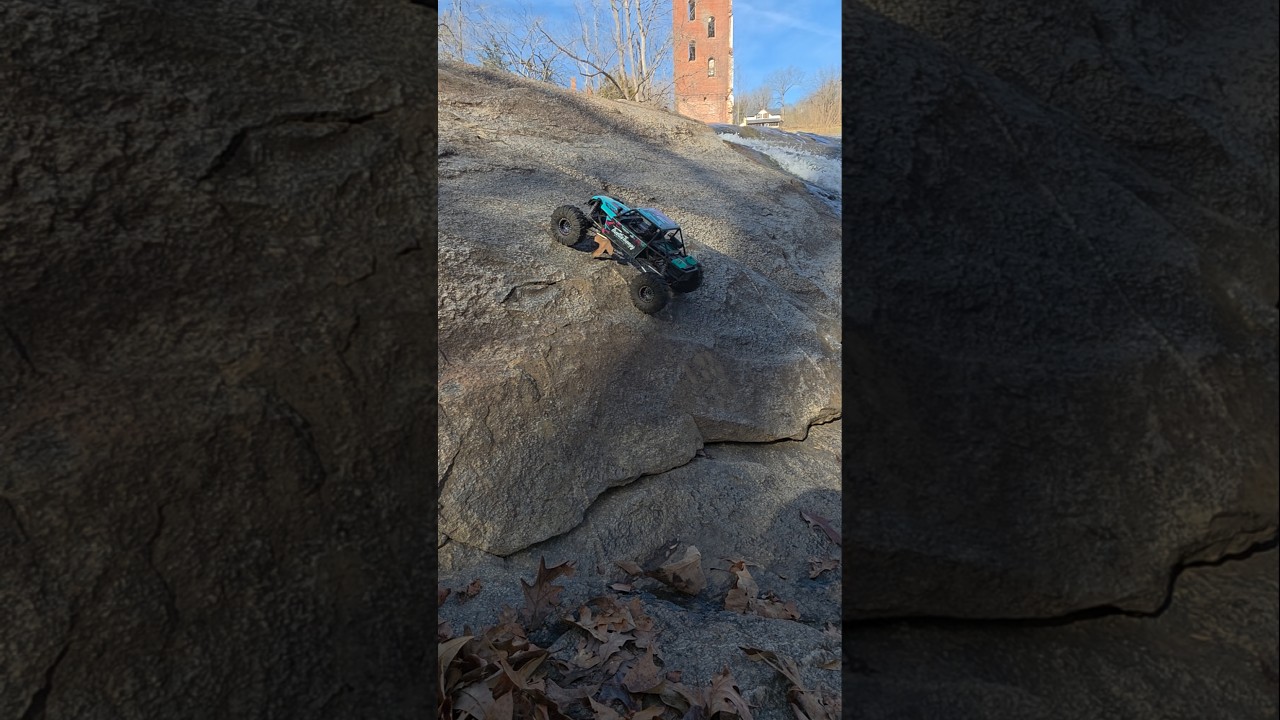 Vanquish H10 optic takes a fall. #asmr #waterfall #rccrawler