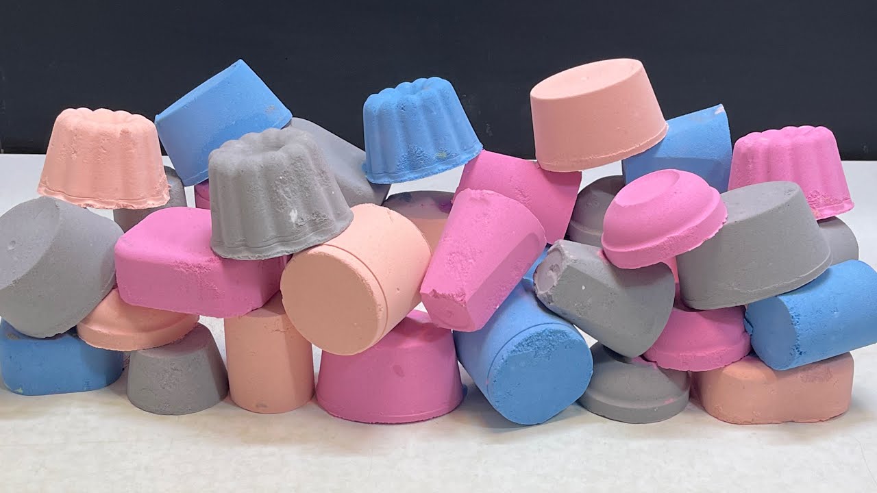 Crushing baking soda light and dark
