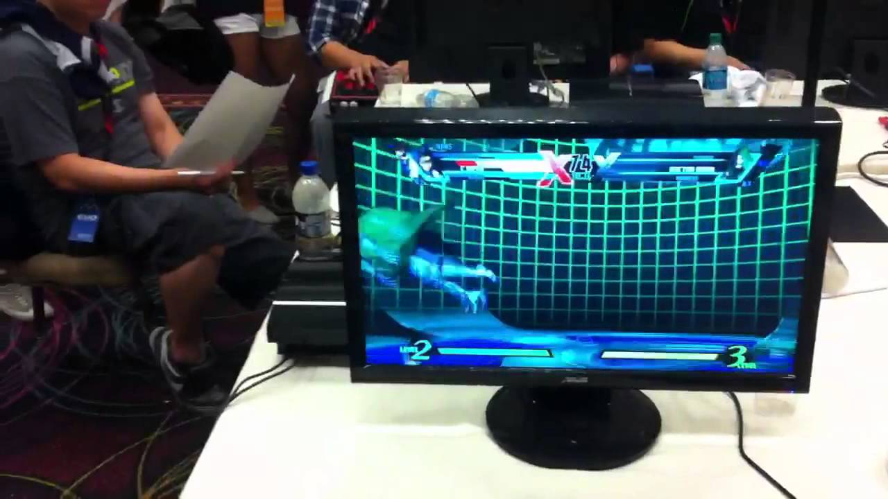 EVO2013 - UMVC3 Pools - MrCookTM vs BrokkenG