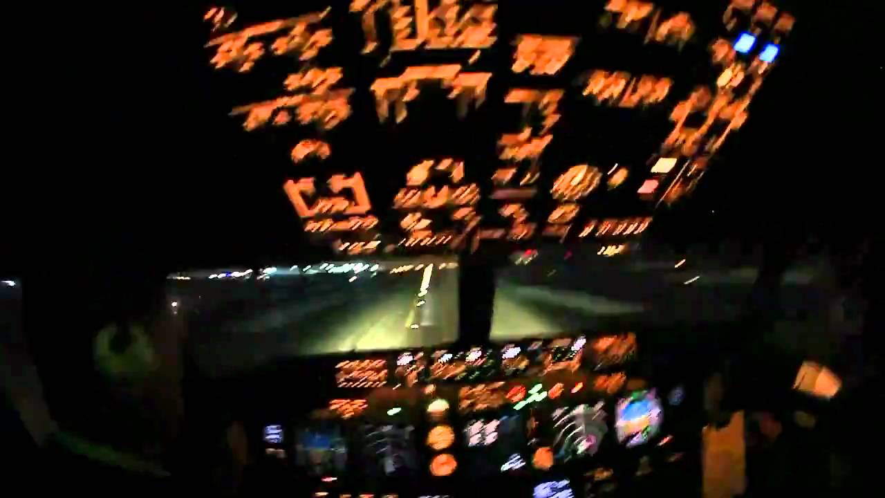 Boeing 737 вид из кабины пилота