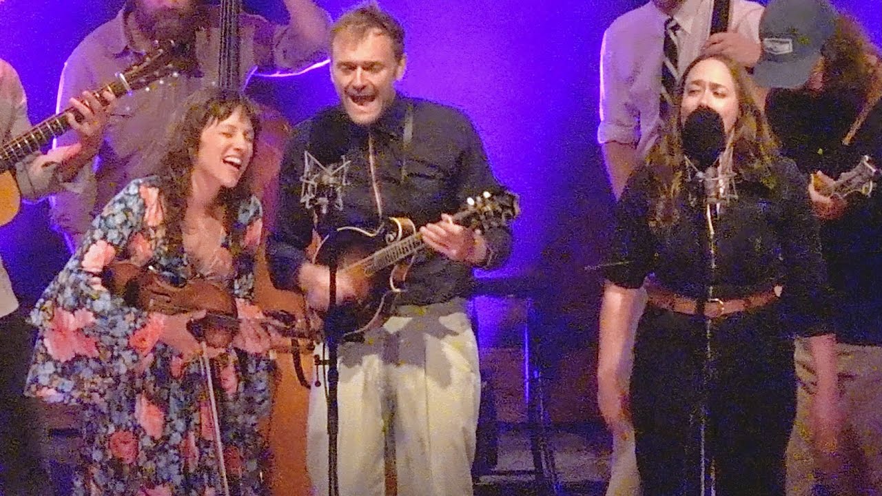 Watchhouse, Punch Brothers & Sarah Jarosz — Can't Be Sure (Sundays cover), live at Mountain Winery
