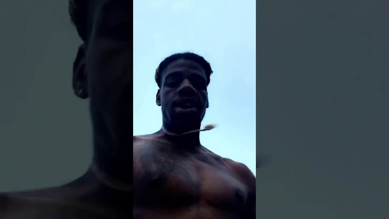 G Maly - Walking Thru The Hood in East Oakland