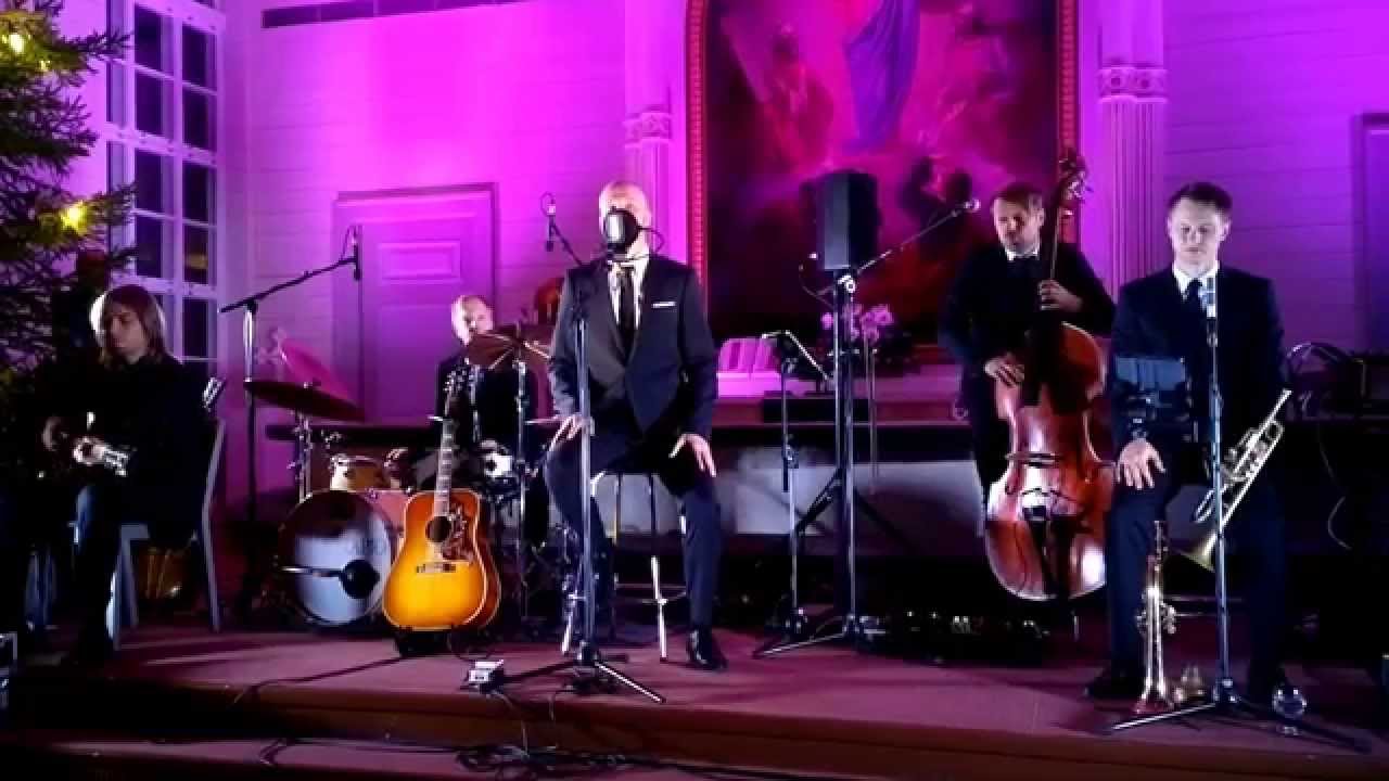 Juha Tapio - TSNEH Tykkään susta niin että halkeen - Laukaan kirkko 18.12.2014 Live