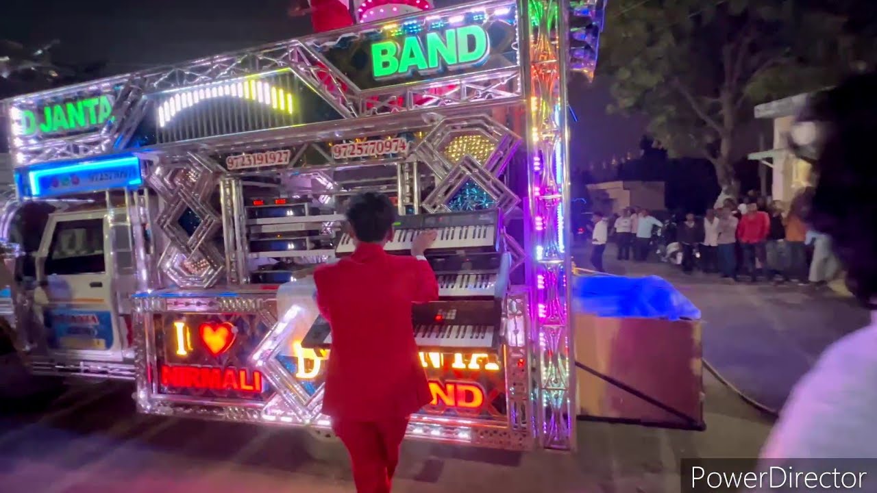 D JANTA BAND.  Piya Tu ab to Aaja song.