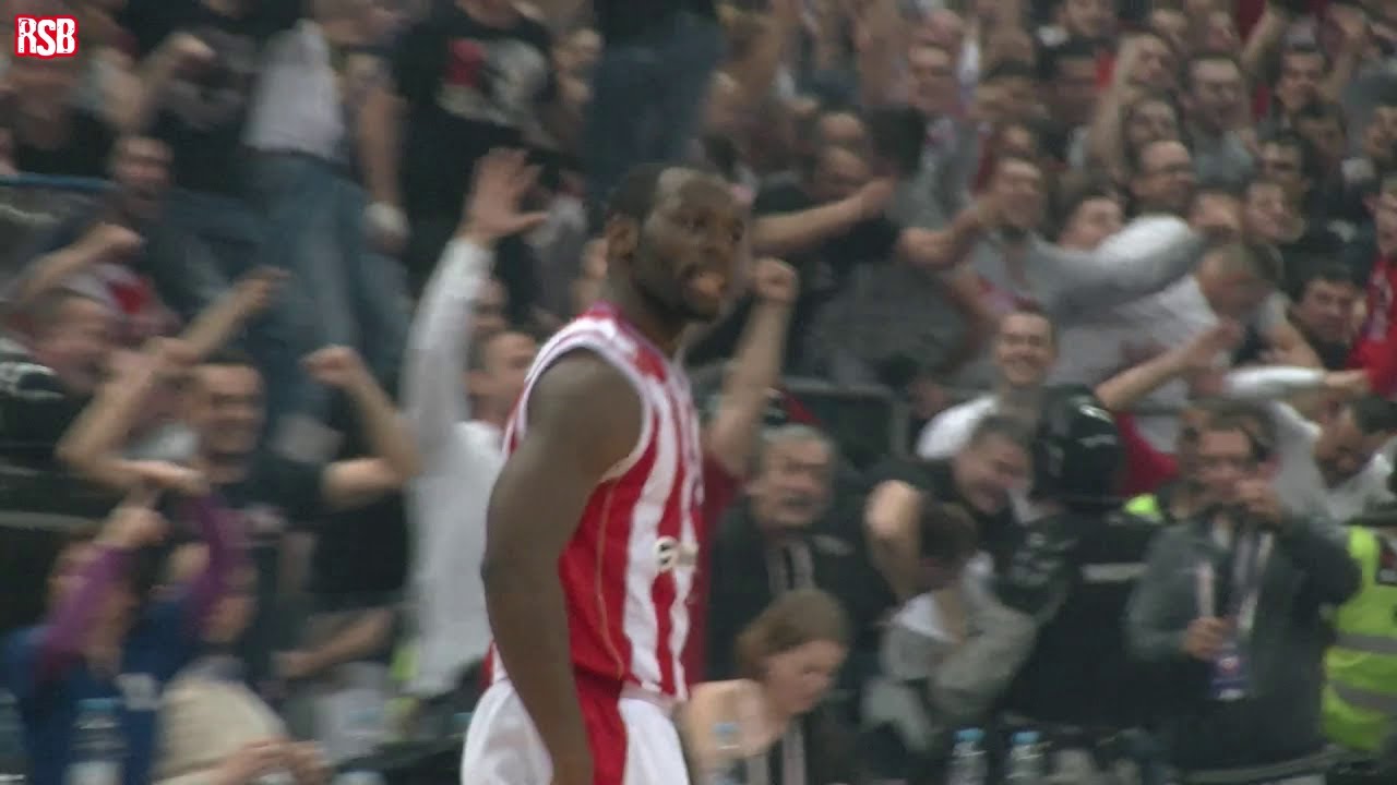 Dzenkins dovodi atmosferu u Areni do usijanja ! | Crvena zvezda - Budiveljnik 79:70