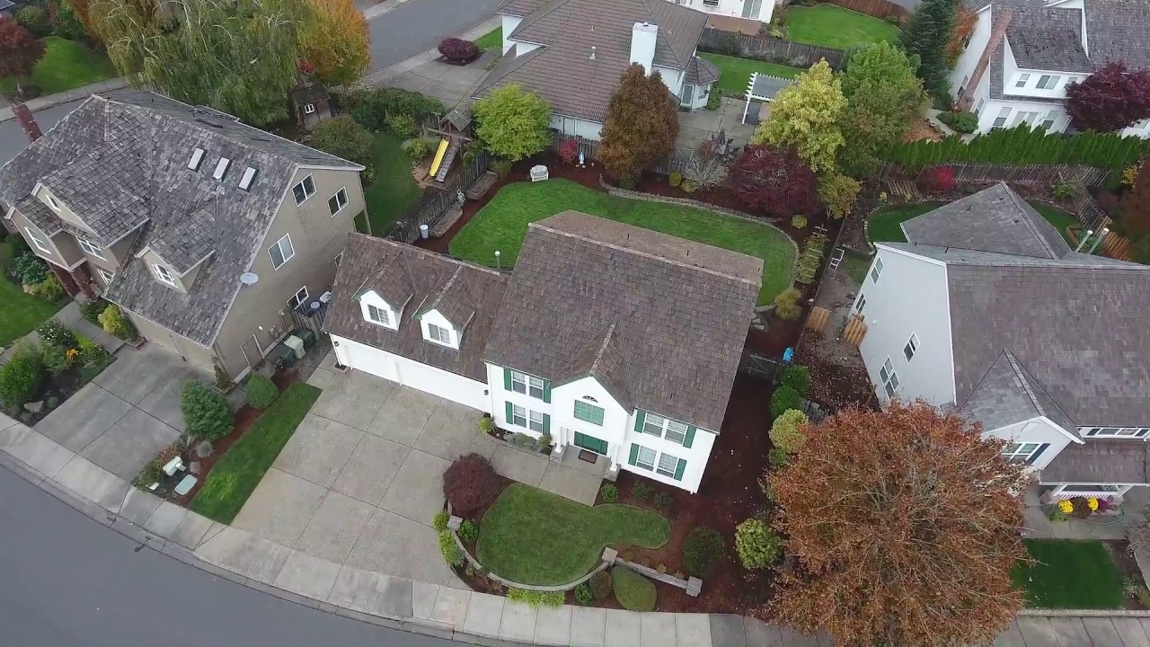 Gorgeous Colonial in Bethany | Oregon real estate