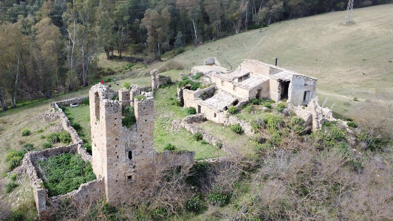 Hiking in Piazza Armerina - Abbazìa di Fundrò