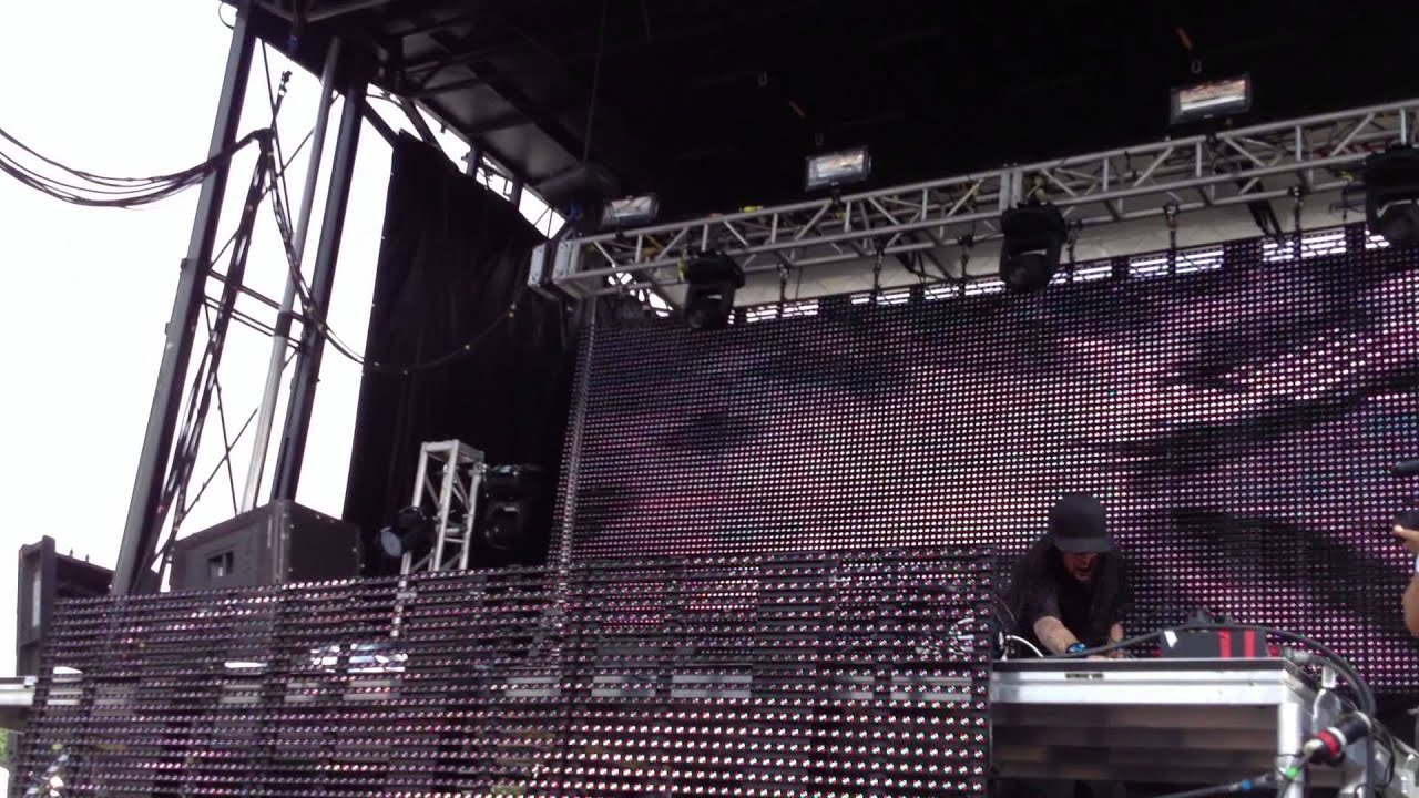 J Devil -  identity Festival