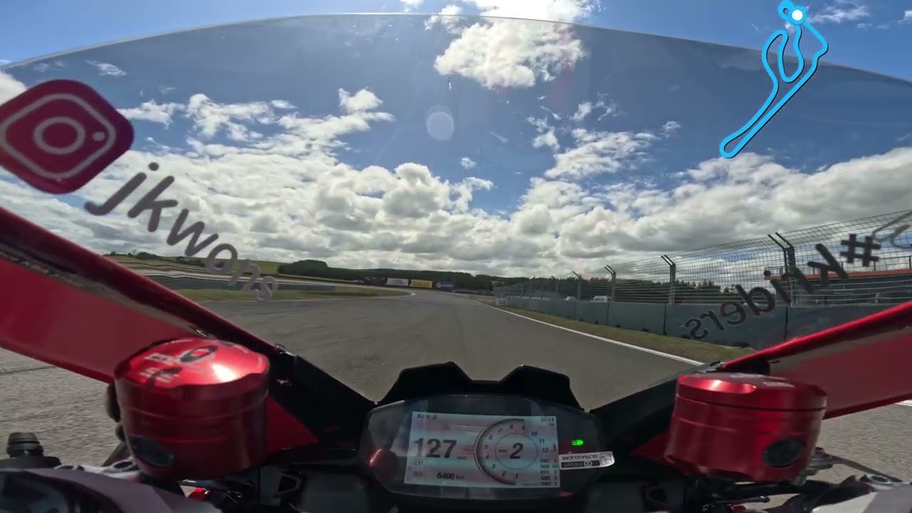 S25 Ep.1220 Ducati Panigale V2 Taupo Moto Track Day - Session 5
