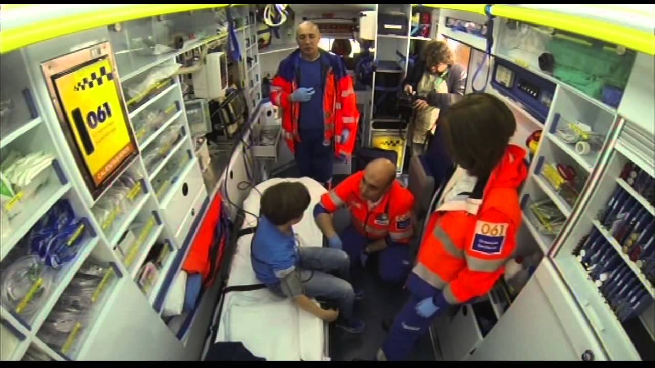 061 Vigo atende a un neno do Programa de Especial Seguemento  - G112