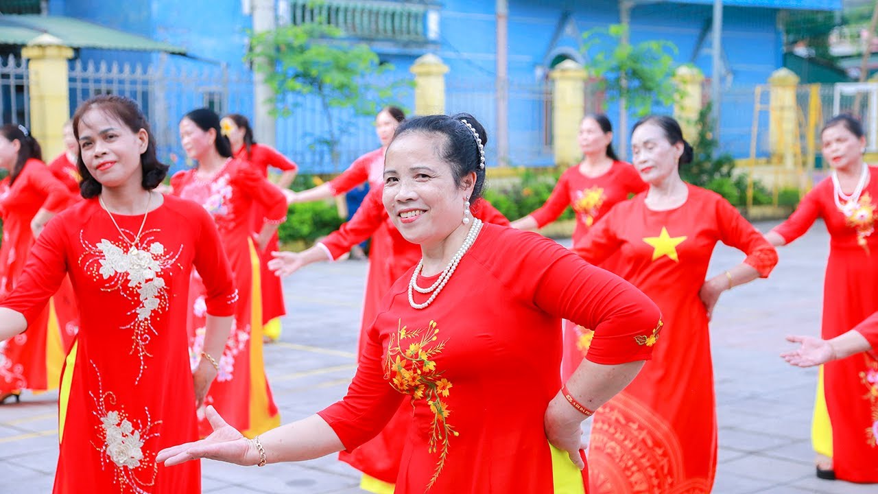 TRẦU CAU QUAN HỌ | Hội phụ nữ Khu phố 2 - Mông Dương - Cẩm Phả  - Quảng Ninh biểu diễn