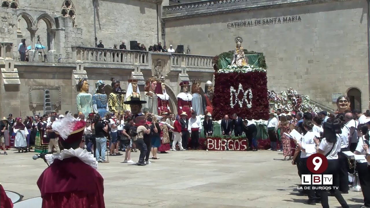 Ofrenda de Flores a Santa  María la Mayor. Fiestas de S.Pedro y S.Pablo 2025. TV9 en directo