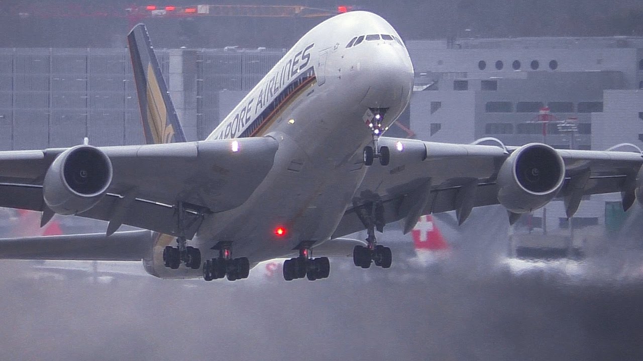 Airbus A380 + Wet Runway = Great Stuff!