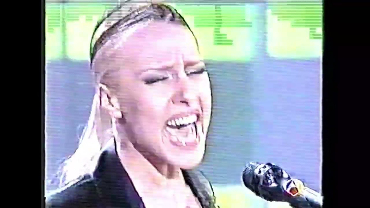 Mónica Naranjo - Entender el amor (Sorpresa Sorpresa - Año 1997)