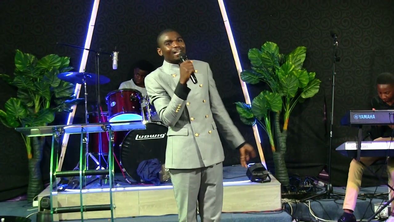 Refuse to compromise : Pstr Masaiti