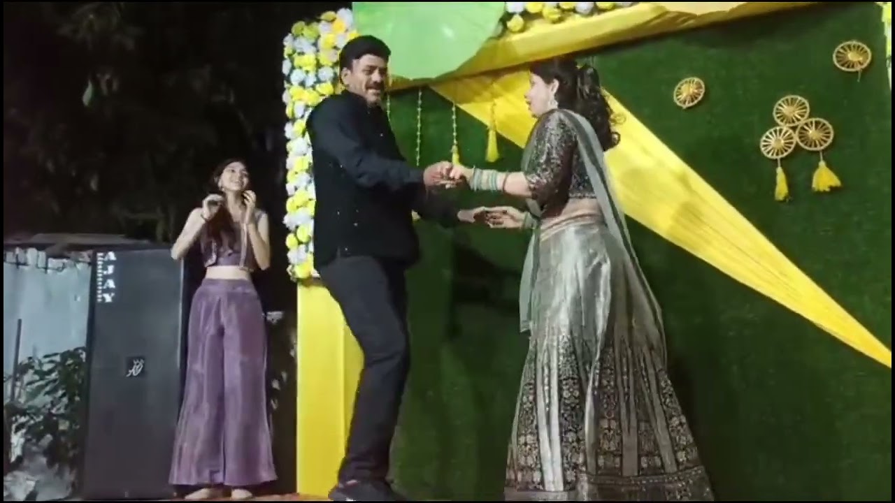 family function ~Radhika ke daddy Jara aana 