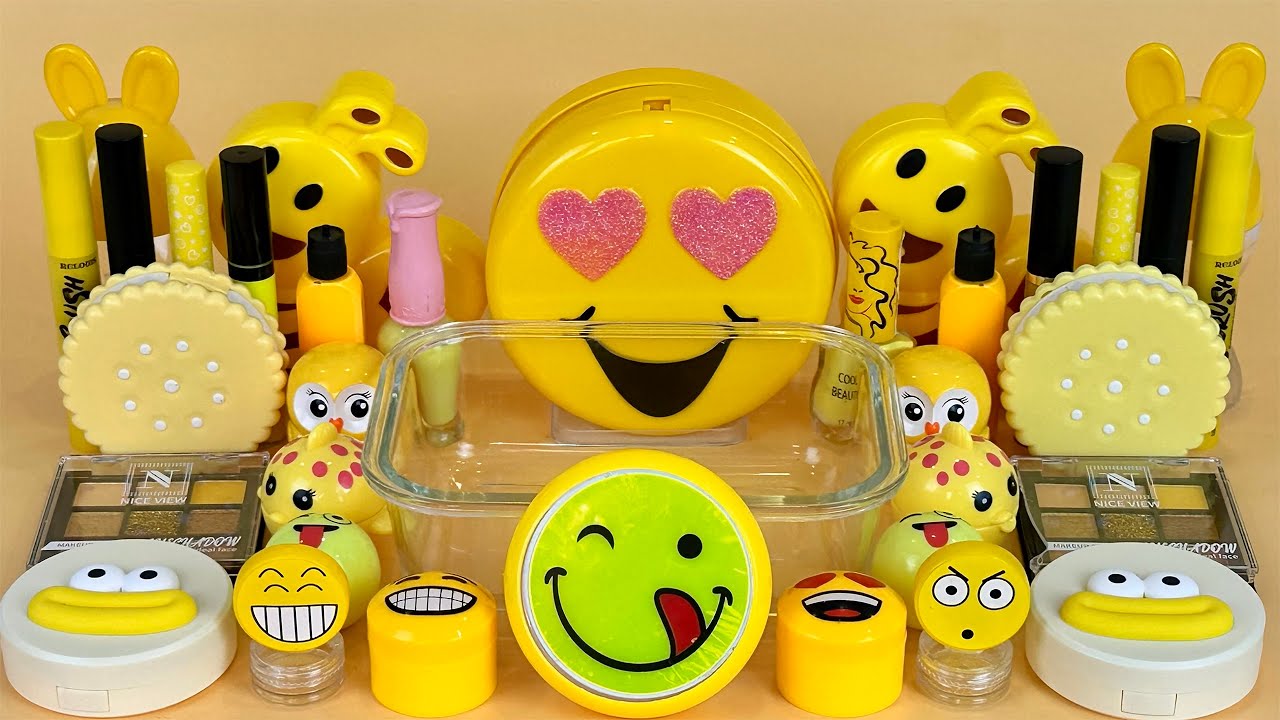 Yellow SLIME 💛 Mixing makeup and glitter into Clear Slime. ASMR Satisfying Slime Video.