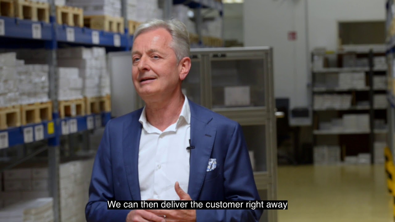 Digital pharmaceutical leaflet printing at Die Pharmadrucker by SCREEN Truepress JET (German)