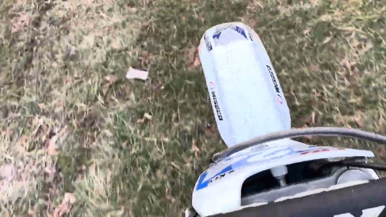 CR85 riding vid (iPhone) (turned out terrible)