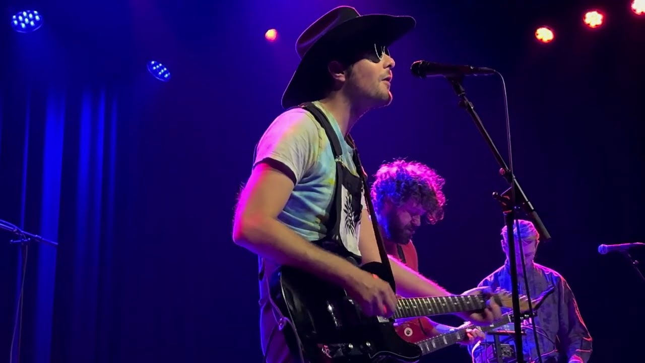 Garrett T Capps & Nasa Country - 
