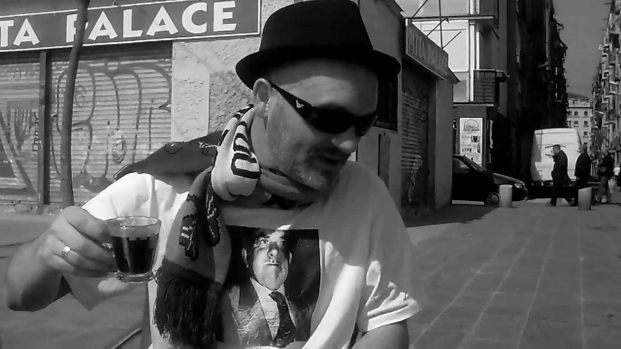 Rí Rá - One Ton Style
