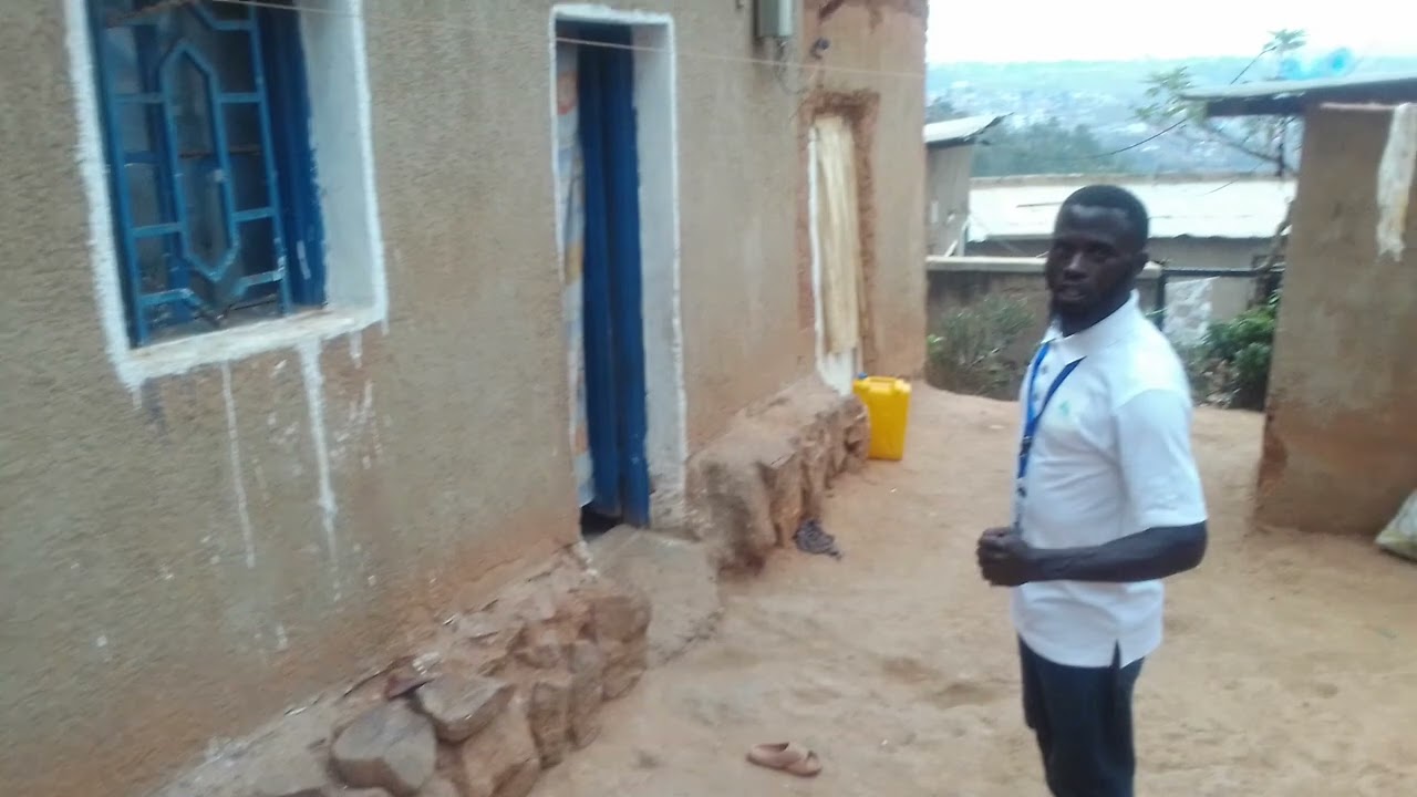 INZU IGURISHWA MILLION 8 IHEREREYE MU MUGI WA KIGALI KICUKIRO GAHANGA. IFITE IBYANGOBWA 0788408110