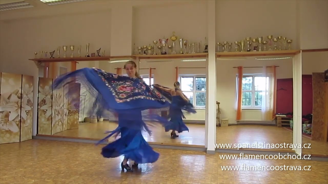 Baile flamenco - Sevillanas con mantón - ensayo Aneta Suchomelová