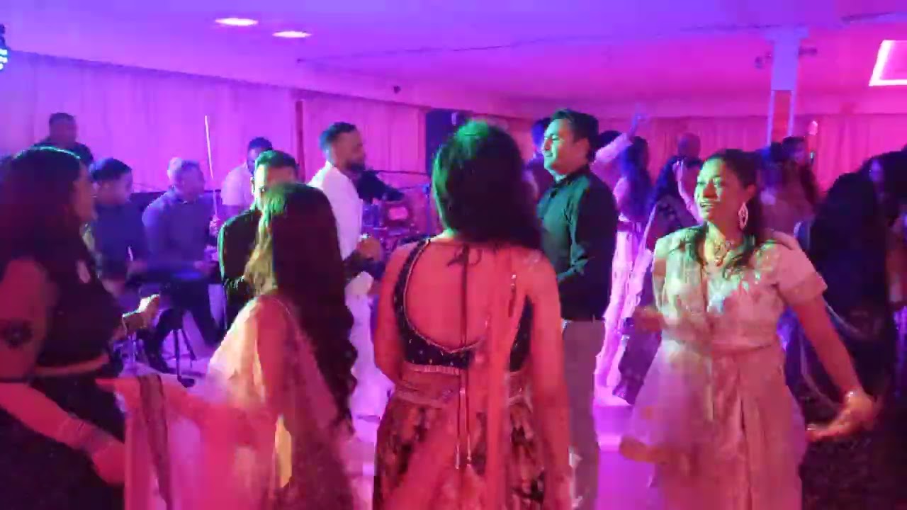 Bhaiya Take Larke-Vishaal Hira live performance bhatwaan hindustaanse bruiloft