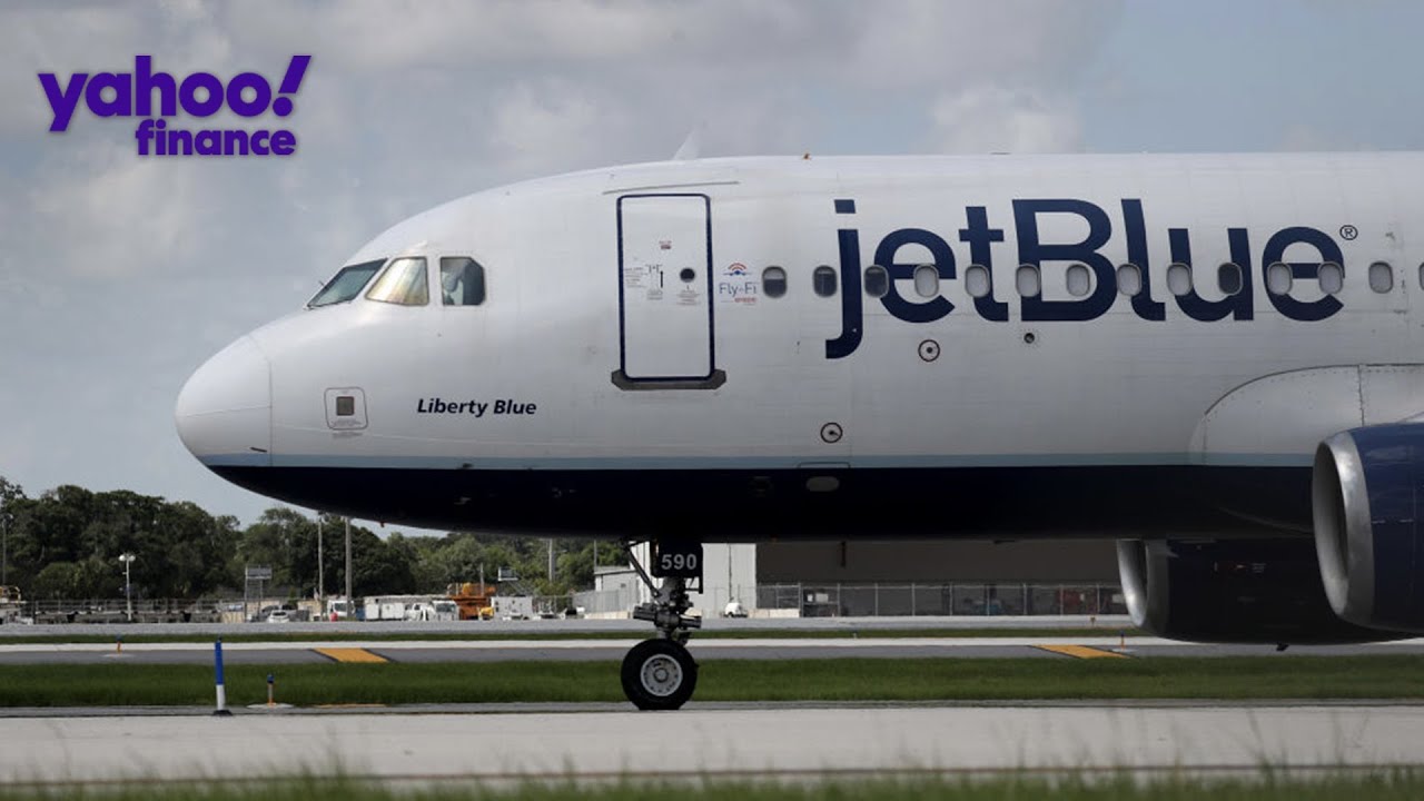 JetBlue stock slips on earnings loss