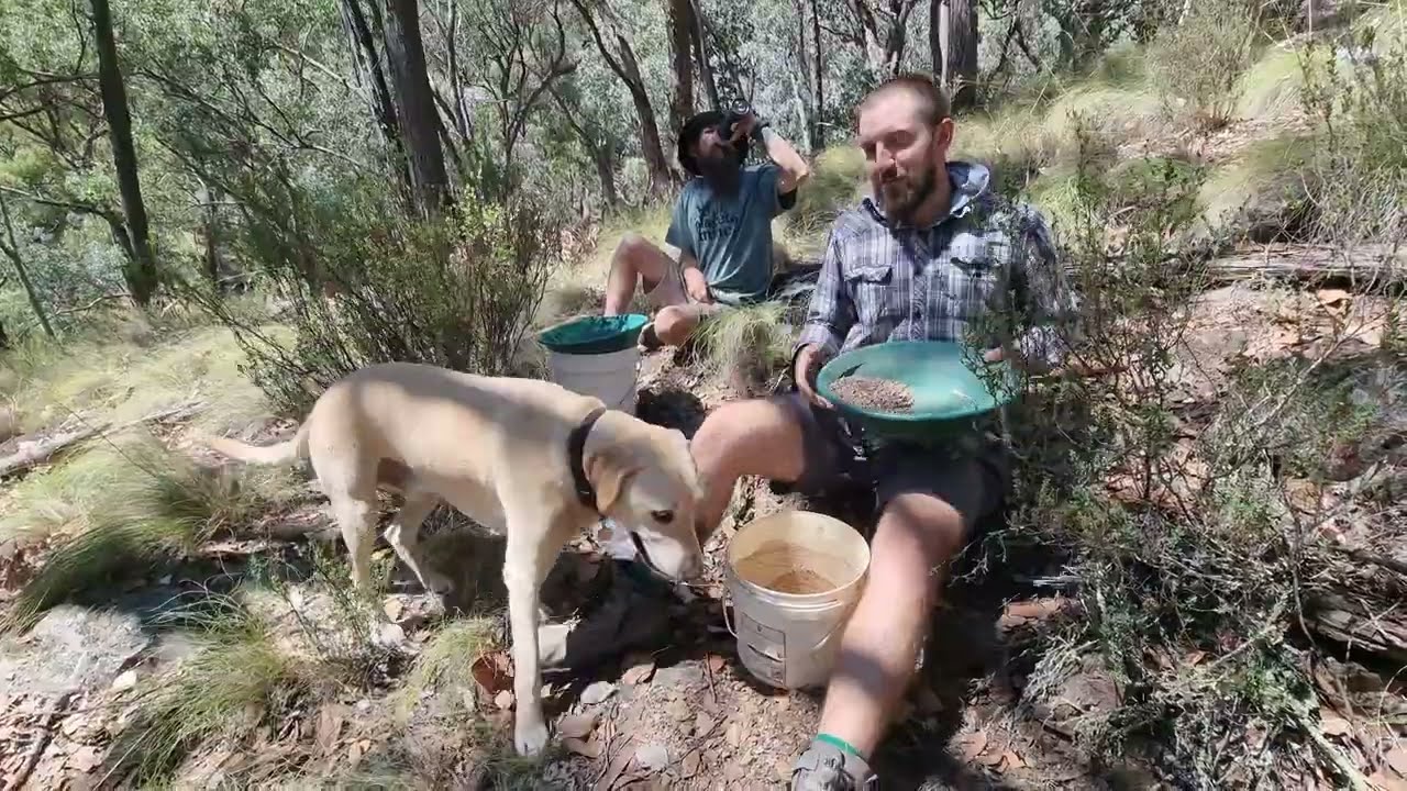 What Prospectors Talk About Over Dry Panning