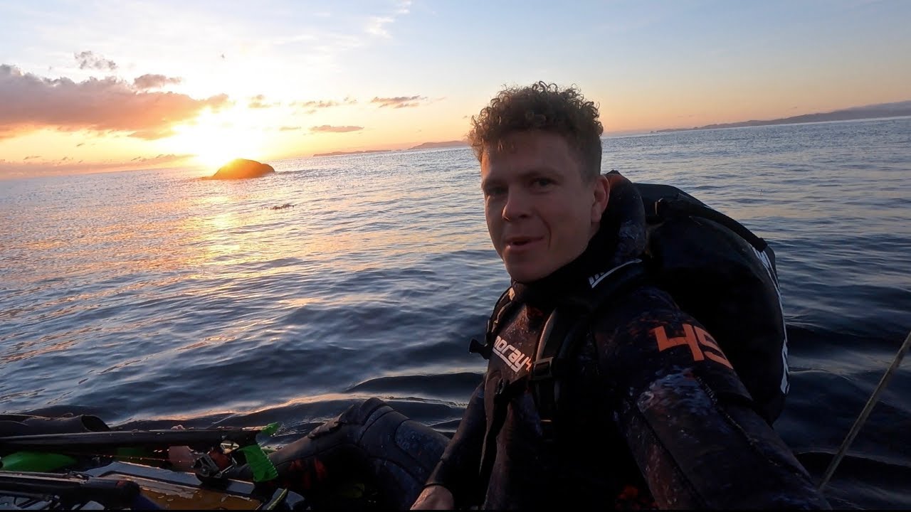 Amazing morning Kayak Spearfishing adventure. Overnight camping solo on the Coromandel Peninsula NZ