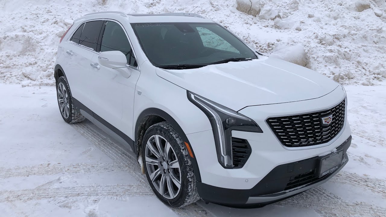 2022 Cadillac XT4 Premium Luxury AWD