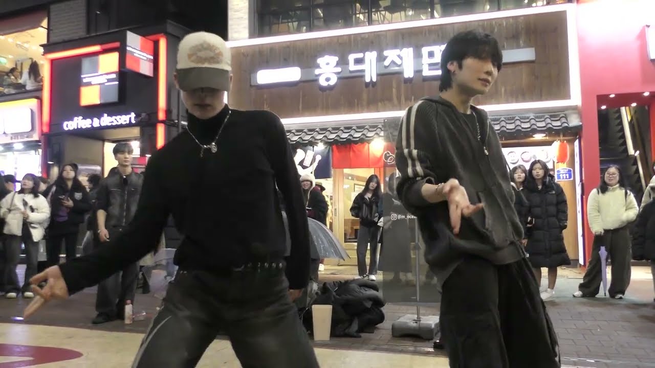 260210 Korean kpop performance team M_OCEAN (모션) - Love Shot (EXO) Hongdae Busking